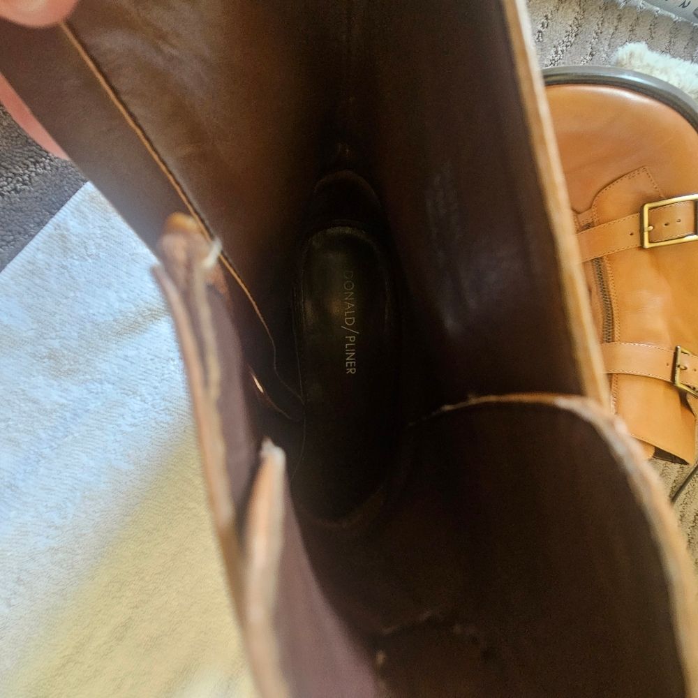 Donald Pliner Dustin Boots - Picture 2 of 16